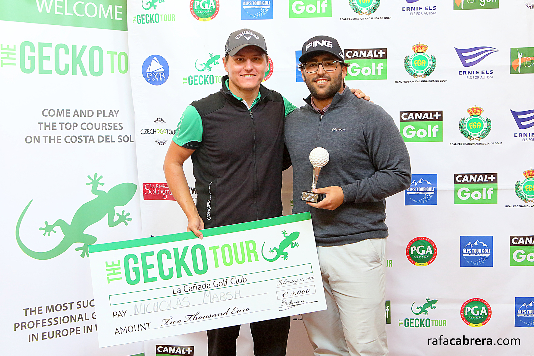 Mario Galiano, ganador, y Nick Marsh, mejor profesional del Gecko Tour en La Cañada y Almenara.